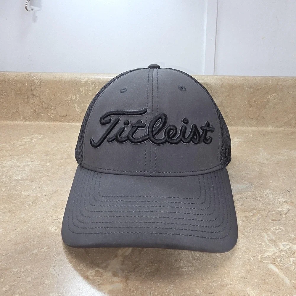 Titleist Hat Cap‎ Fitted Mens L Gray Mesh Trucker Golf Breathable Sports Logo